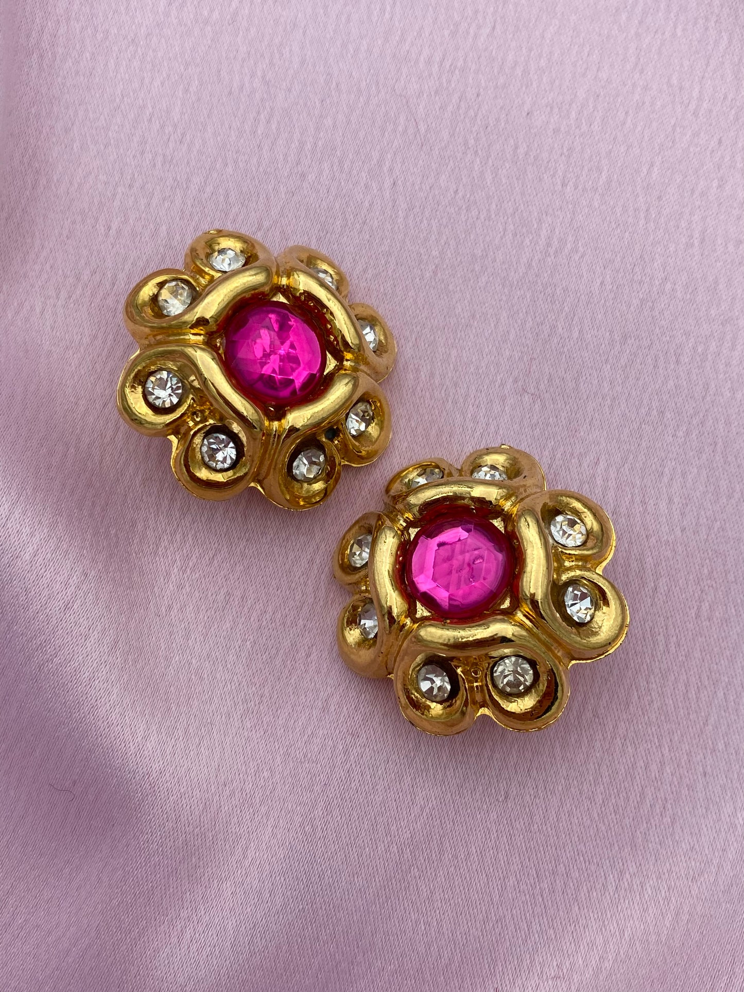 Boucles résine roses