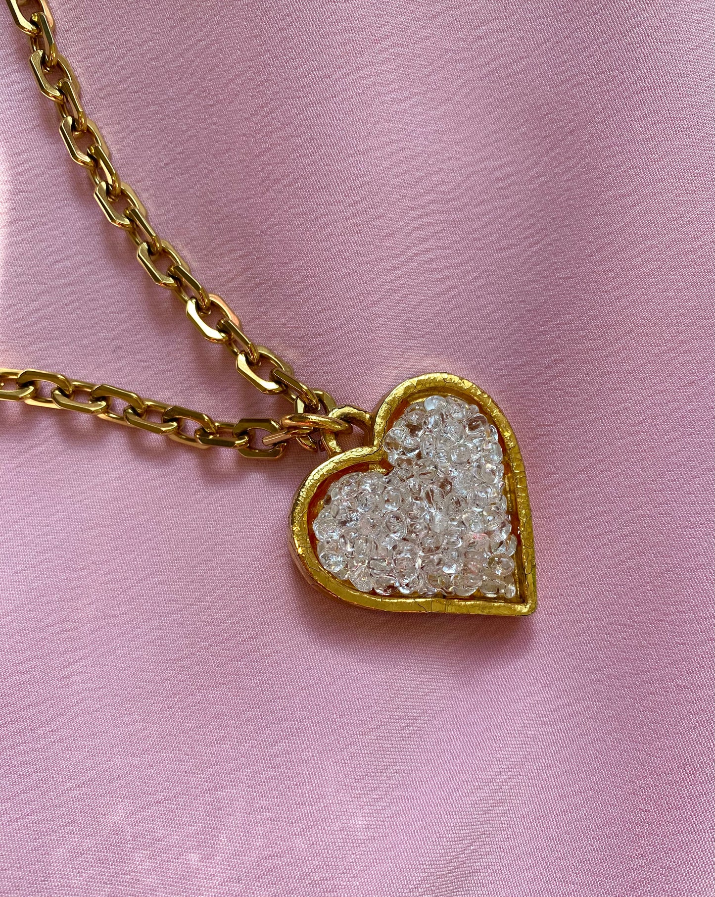 Collier coeur résine