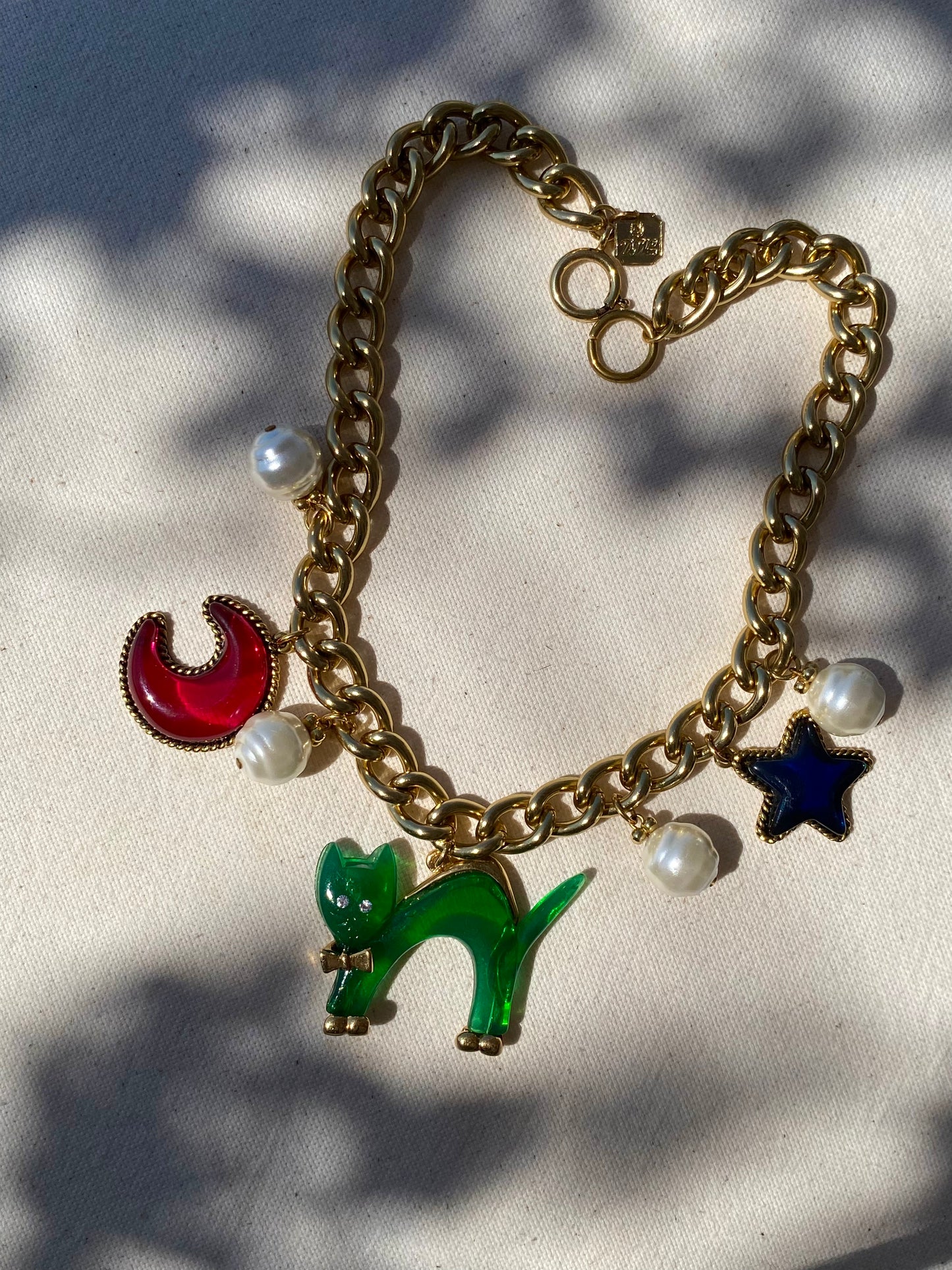 Collier breloques magiques De Wan