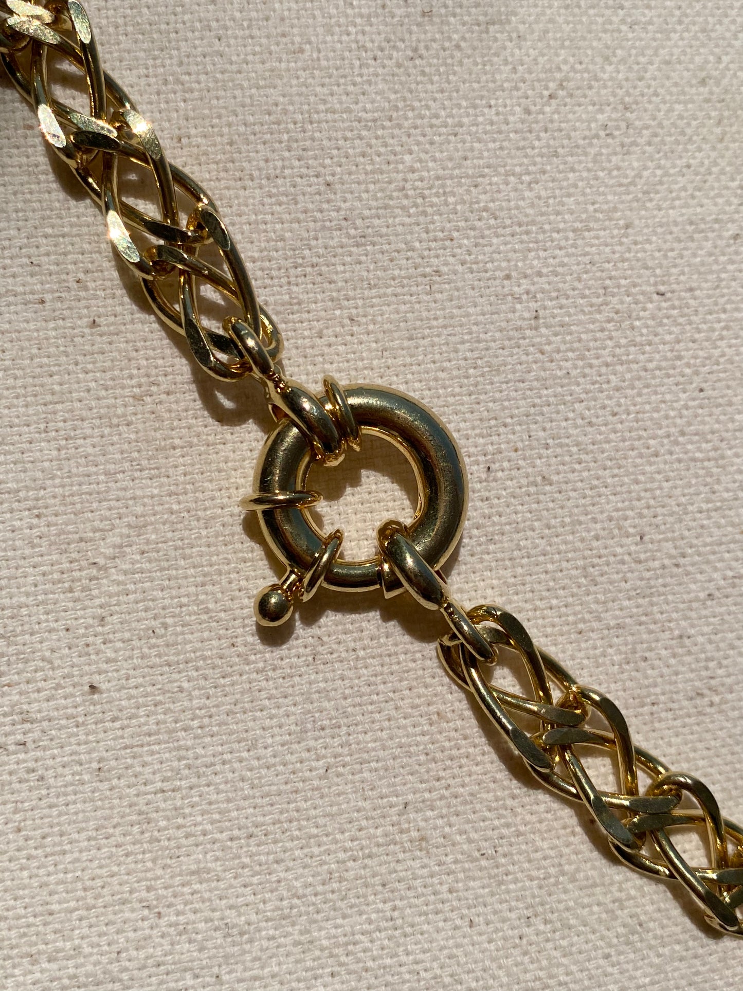 Chaîne maille torsadée