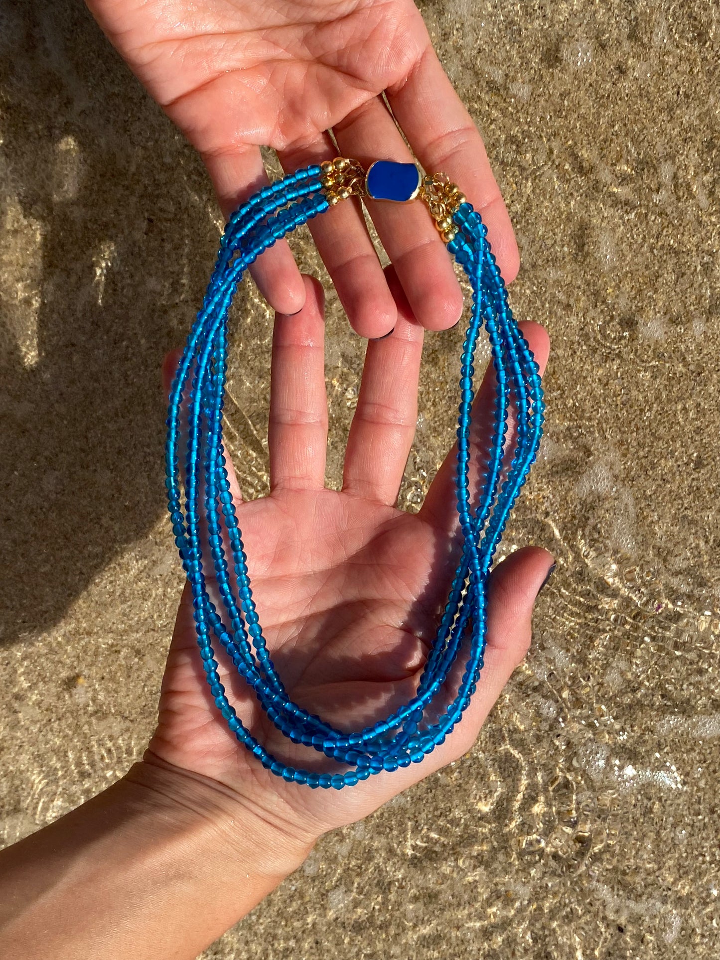 Collier de perles turquoises