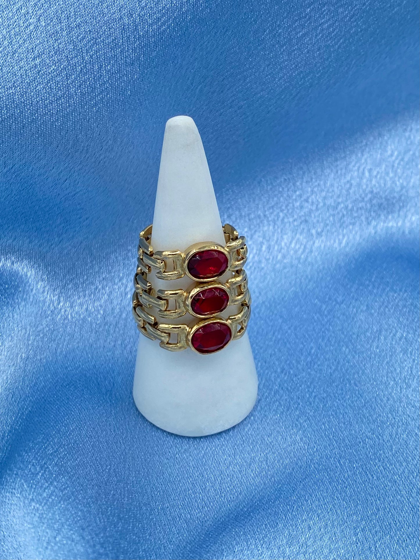 Chaîne goldfilled, verroterie rouge n°1